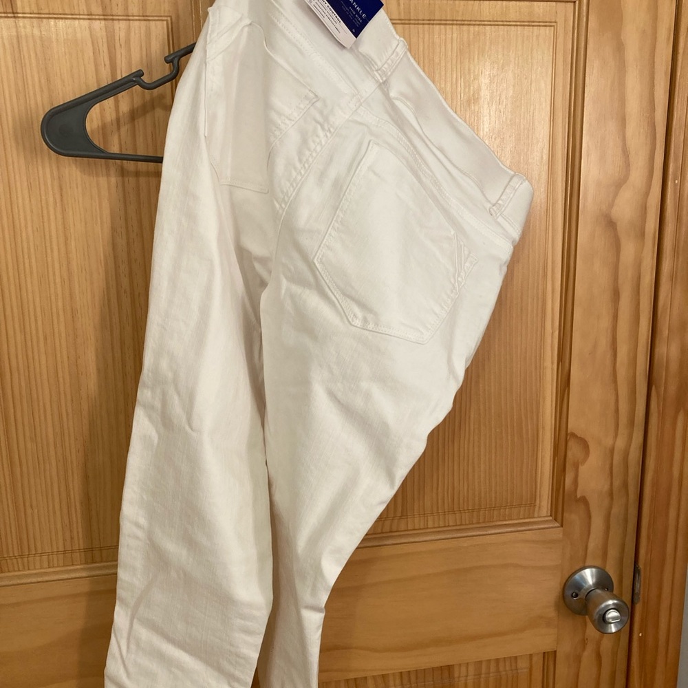 Apt. Mid rise tummy control skinny jeans. - Picture 1 of 2